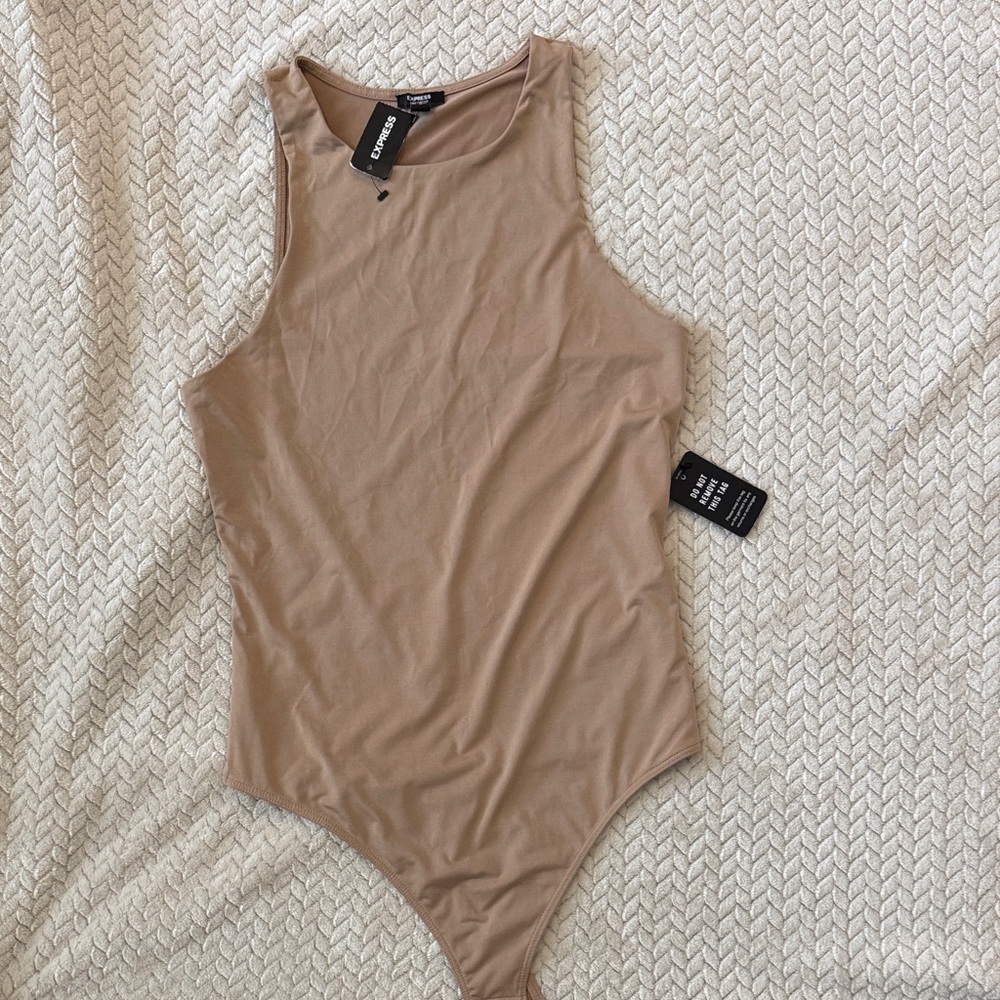 Express Taupe  Body contour size M